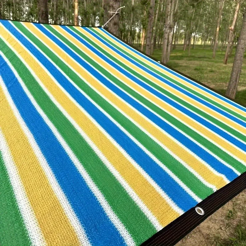 

Специальная солнцезащитная сетка для патио: Этот продукт можно напрямую используется в качестве забора для патио при определении места, обеспечивает тени от солнца.