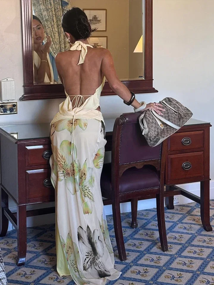 우아한 여성 3피스 세트 스택 트렌드 홀터 탑+슬릿 태슬+플라워 메쉬 스커트 매칭 휴가 클럽웨어