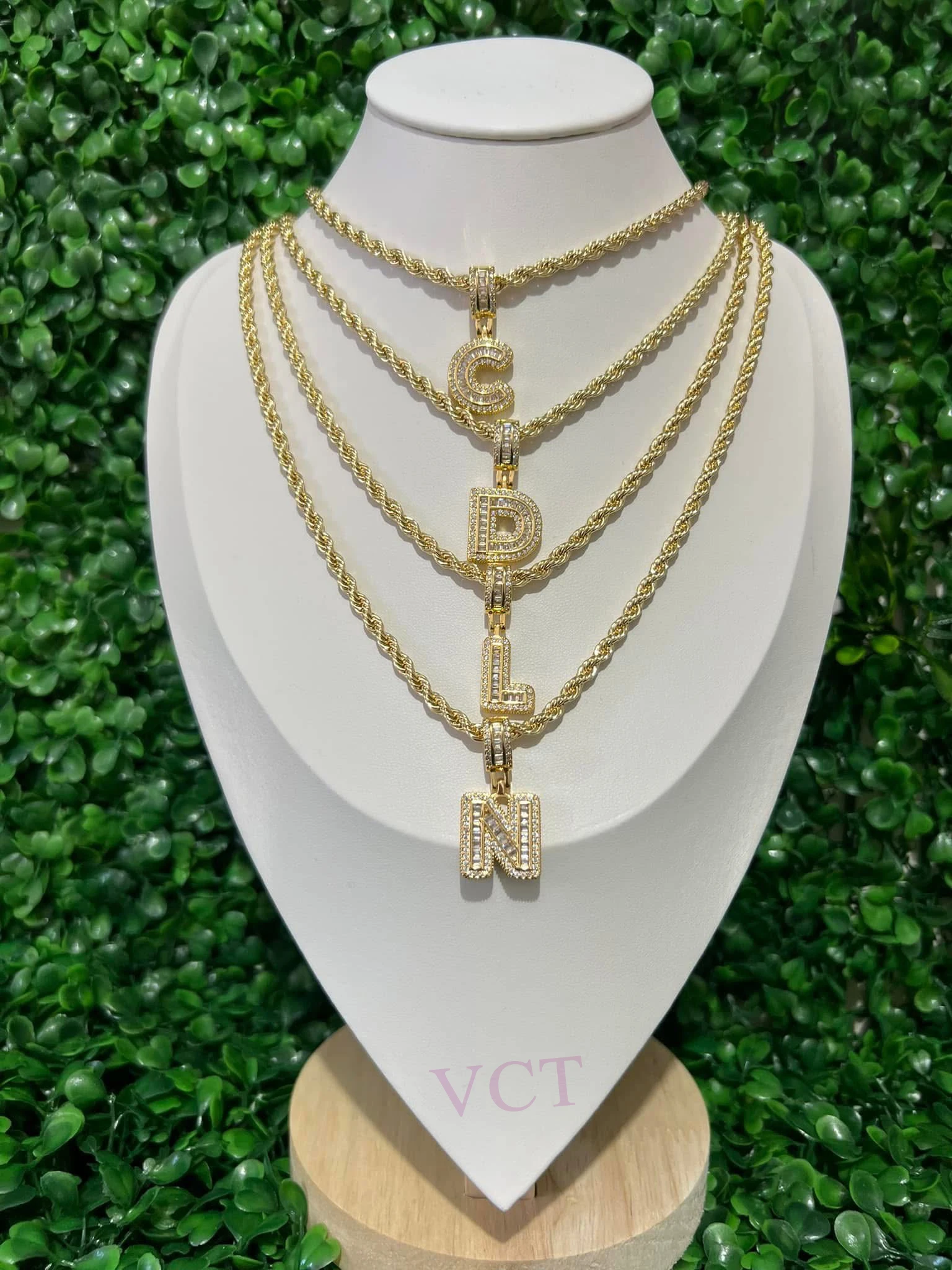 

Ice Crystal Exquisite Jewelry 4N Chain Letter Pendant Men and Women Shiny Hip-Hop Rock Rap Trend Jewelry Accessories Gift
