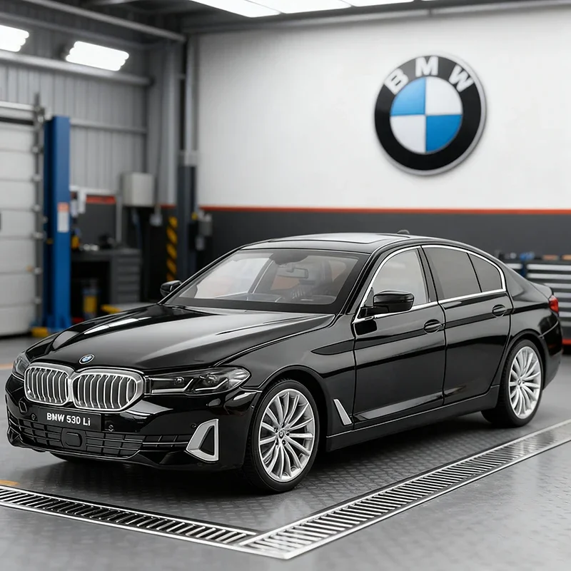 NEW 1:18 530 LI Alloy Car Model Sound and Light Pull Back Children's Toy Collectibles Birthday gift