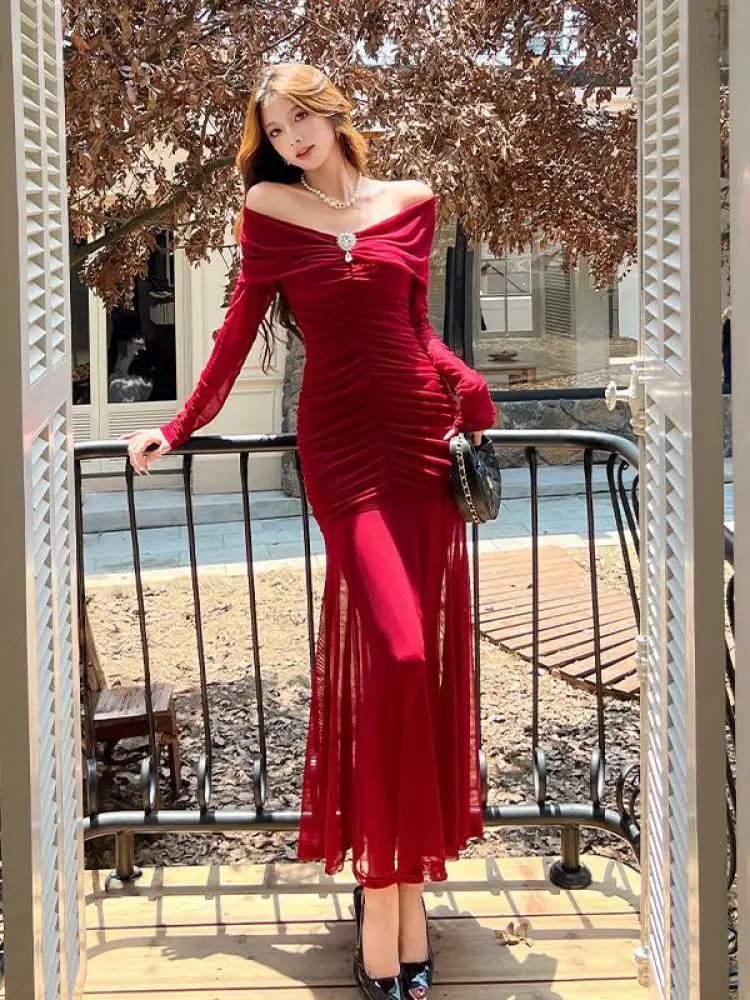 Robe de Club en maille Patchwork noir et rouge, col en V, manches longues, Sexy, élégante, épaules dénudées, vacances, plissée, portefeuille aux hanches, automne