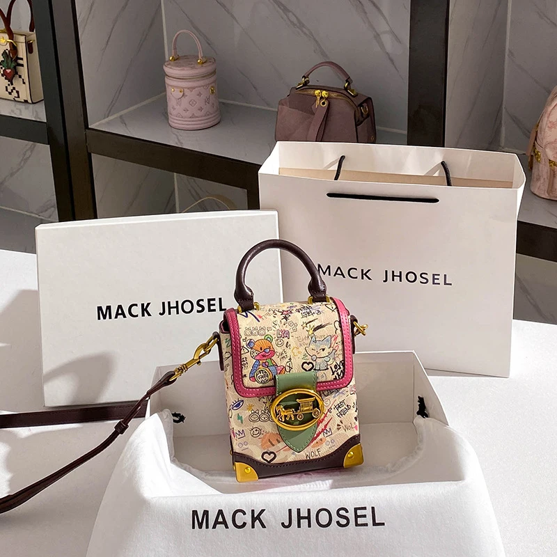 

Bear Graffiti Box Bag, High-End Color-Contrast Mini Phone Bag