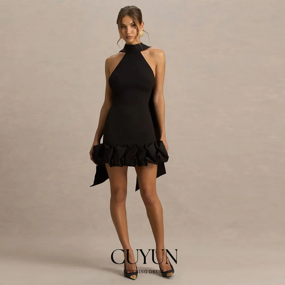 CUYUN Mini abiti da ballo neri personalizzati Halter Backless Pieghettato Night Club Abito da festa Donna Abiti per occasioni speciali Cena