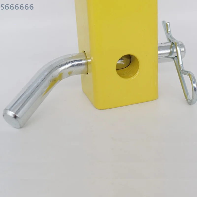

Robust Zinc-Plated Hitch Pin & Clip for Trailers - Rust-Resistant, Easy to Mount for Tractors and Lawnmowers