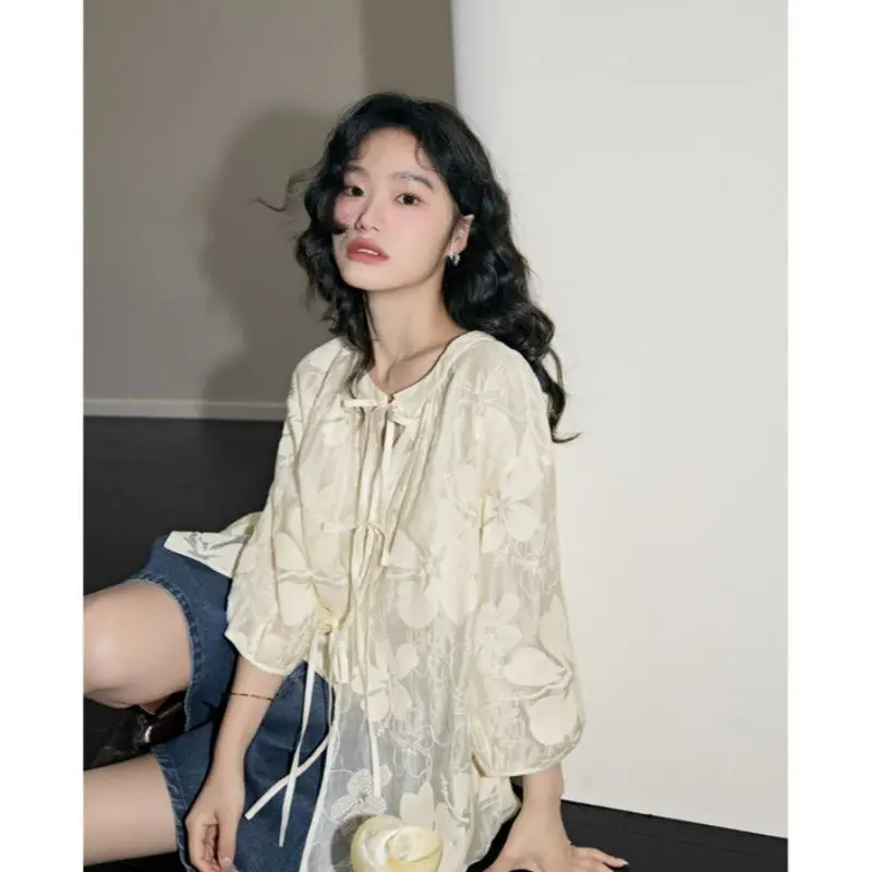 

Miiiix New Chinese Style Lace Embroidered Shirt for Women's 2024 Summer New High-end Quarter Sleeved Chiffon Shirt Strap Set