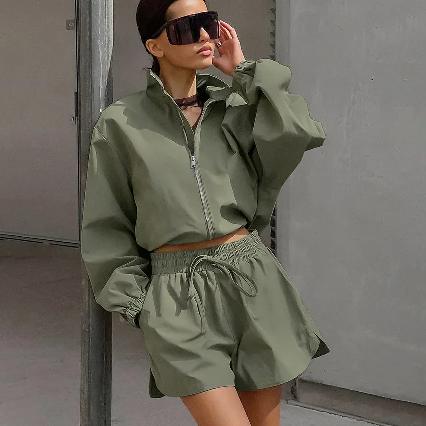 Autumn Retro Style Green Trench Coat Loose Stand Collar Long Sleeve Lace-up Waist Shorts Casual Two Piece Set Women's Clothes