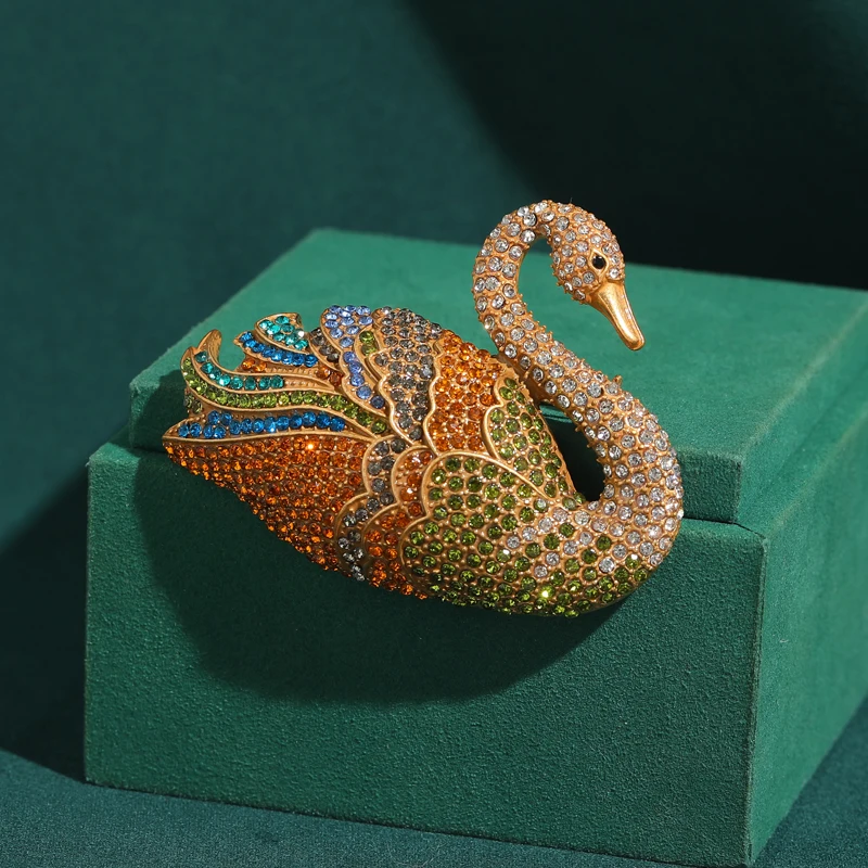 

2026 New Colorful Swan Rhinestone Brooch Vintage Luxury Women's Designer Jewelry Retro Style Accessories Mothers Day