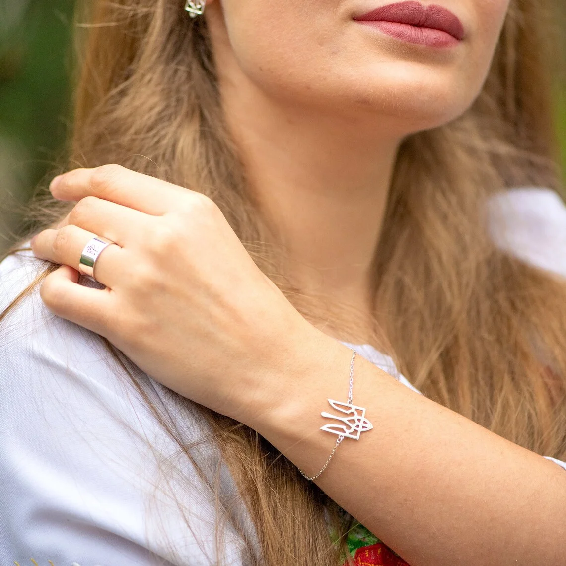 Edelstahl Ukraine National Emblem Halskette Party Schmuck Anhänger Halskette Einfache ukrainische Symbol Halskette – Detail 10