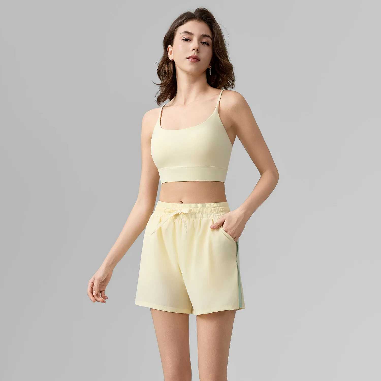 

Women's Fitness Sports Suit with Sexy Suspender Fixed Cup Anti-Glare Vest Quick Drying Cycling Shorts Set for Active Wear