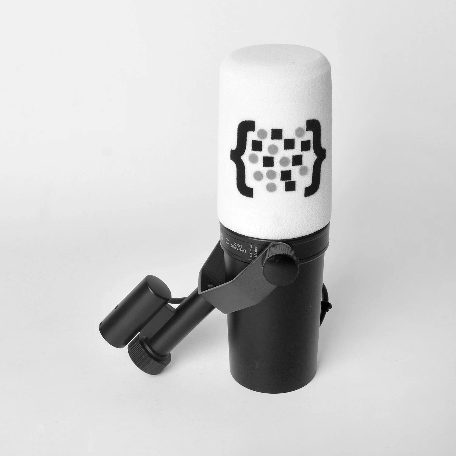 Shure Mic Sm7B - Поп-фильтр и ветрозащита для микрофона (пенопластовая,