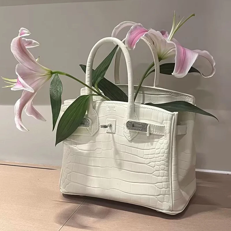 Creative Handbag Design Vases Living Room Desktop Ikebana Vase Aesthetic Interior Decor Flower Bottle Elegant Home Ornaments