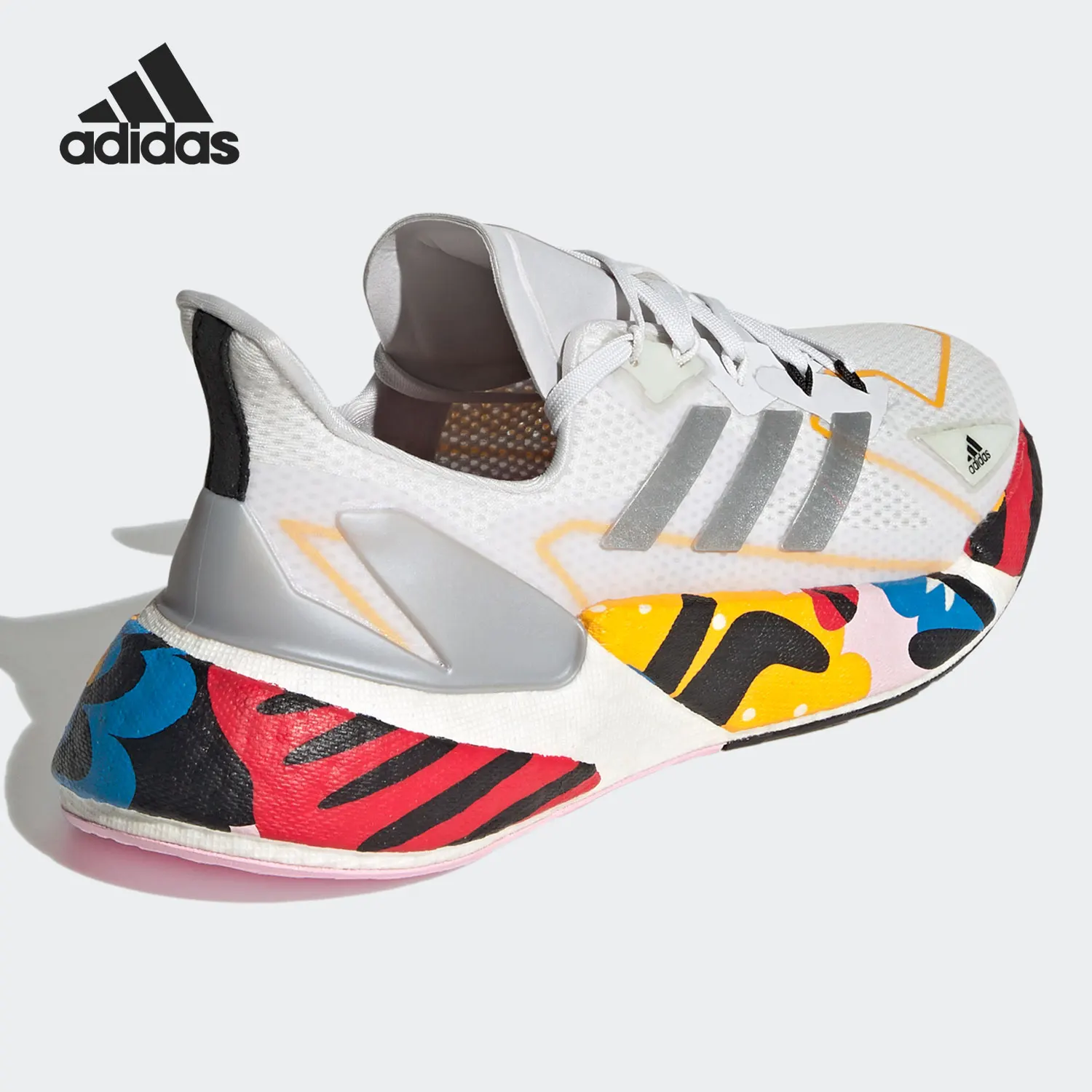 حذاء الجري Adidas Authentic للسيدات ذو الرقبة المنخفضة والمتينة المضادة للانزلاق FX8463