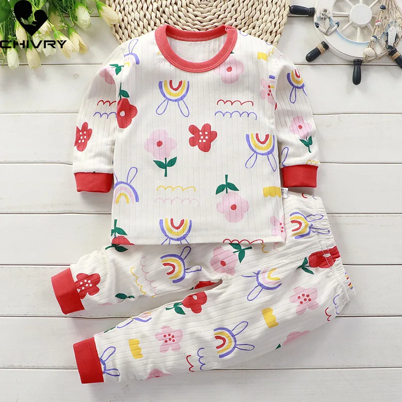 Set piyama lengan panjang bayi, baju tidur balita laki-laki dan perempuan musim gugur, kaus leher bulat lengan panjang kartun imut dengan celana baru lahir