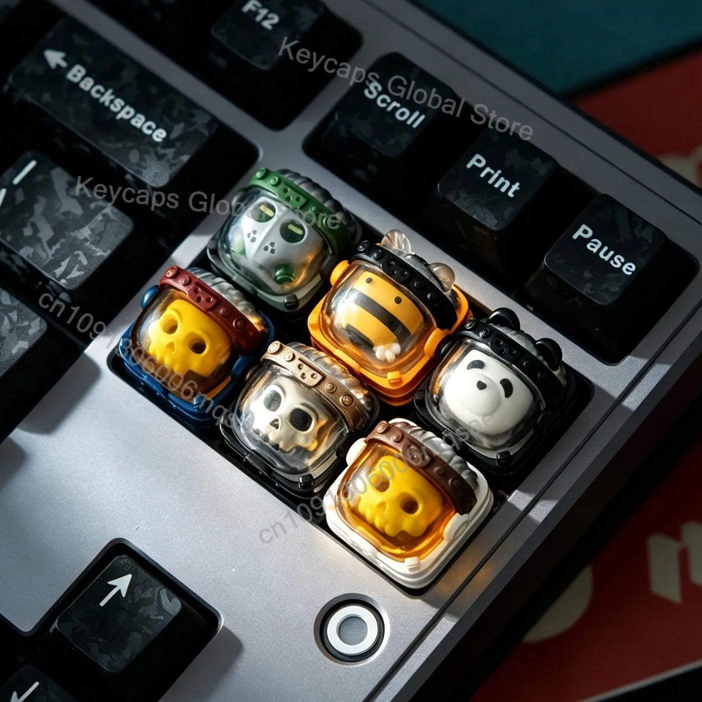 Astronaut Delta Force Series Keycap Resin Personalized Light-transmitting Game Periphery Cherry Cap for Mechanical Keyboard