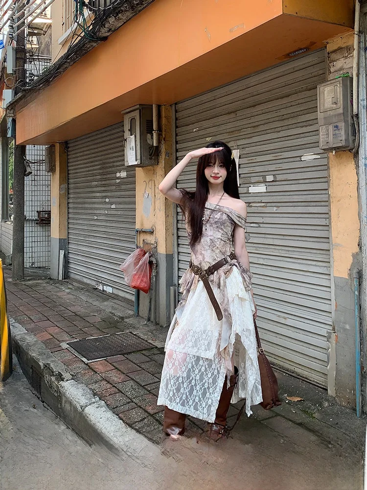 

Brown One-Shoulder Drifting Belt Long Skirt Set for Women Vintage Wild Girl Style Polyester Fiber Summer Fashion Set