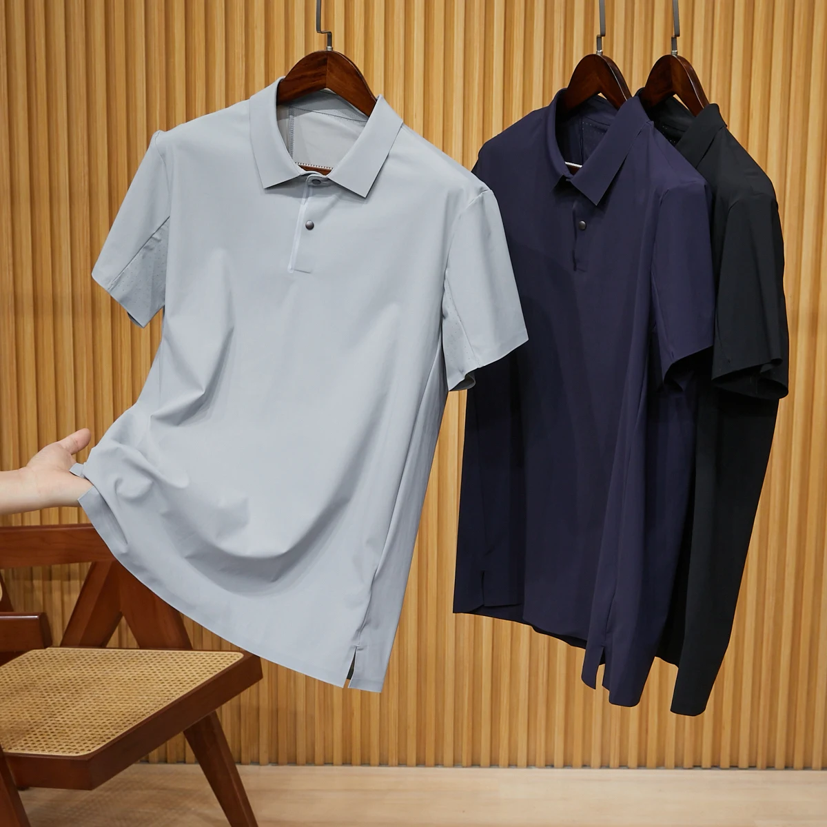 

Outdoor irt Qui Dry Breathable Fabric Laser Punched ort Sve Men's High End Taped Faionable Urb...