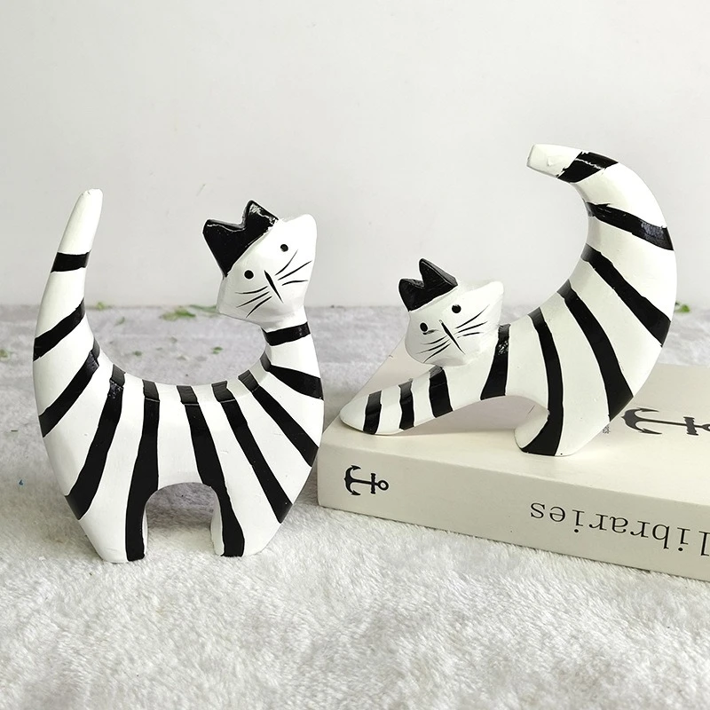 

Nordic style black white striped cat wooden ornament,cute animal statue ornament,living room study desktop decor,children's gift