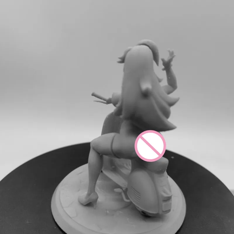 หญิง Nude รถจักรยานยนต์ Rider รูปเรซิ่น1/24 Scale Figurine ประกอบชุดประกอบ Dioramas Unpainted Statuettes ของเล่น