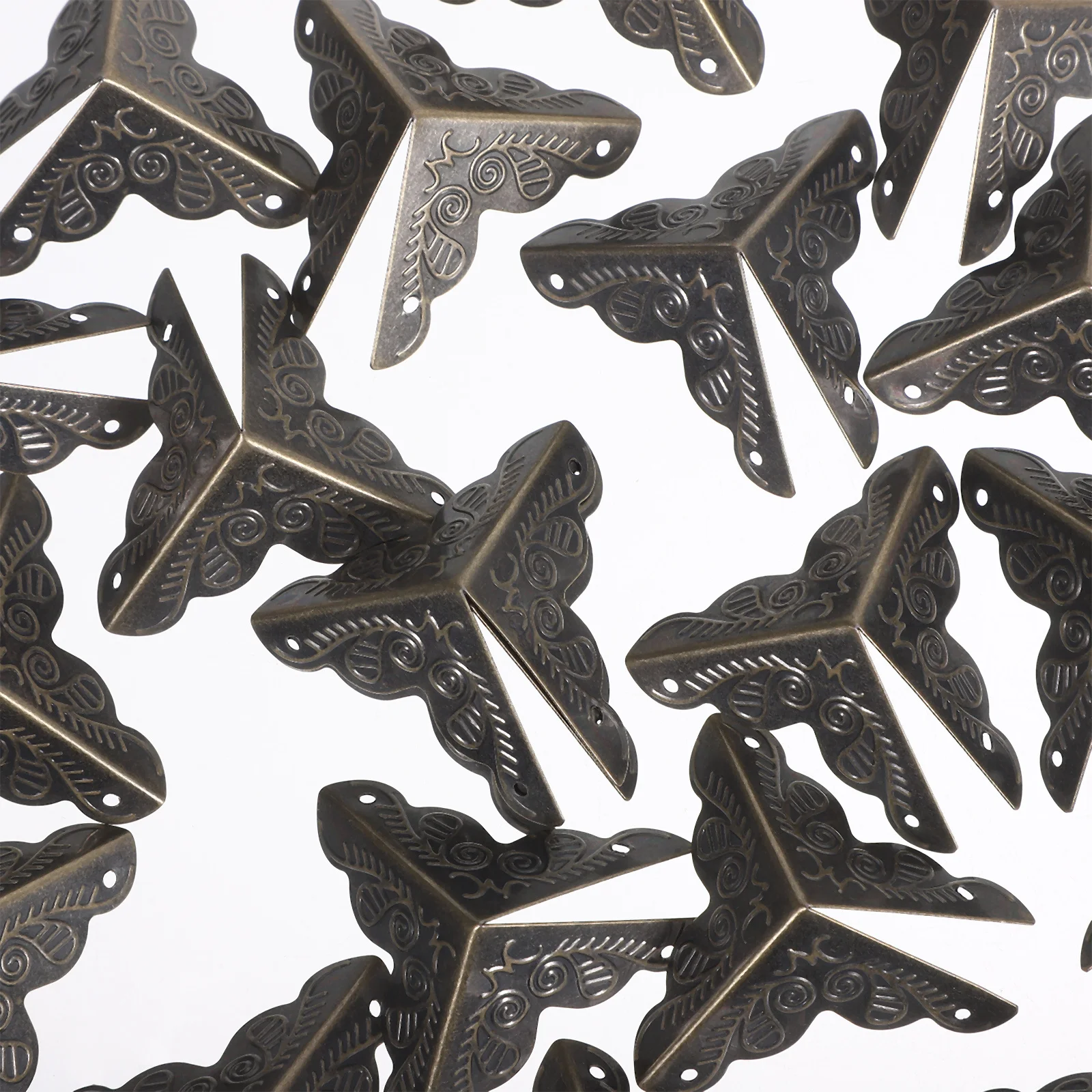 Рисунок 3 - металлические декоративные угловые ограждения