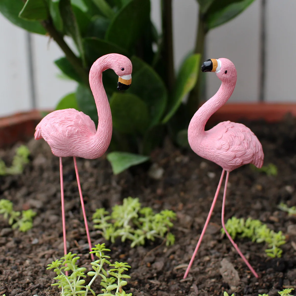 4pcs/Set New Flamingo Ornament Resin Bird Sculpture Potted Plant Plug-in Creative Courtyard Outdoor Garden Landscape Decoration