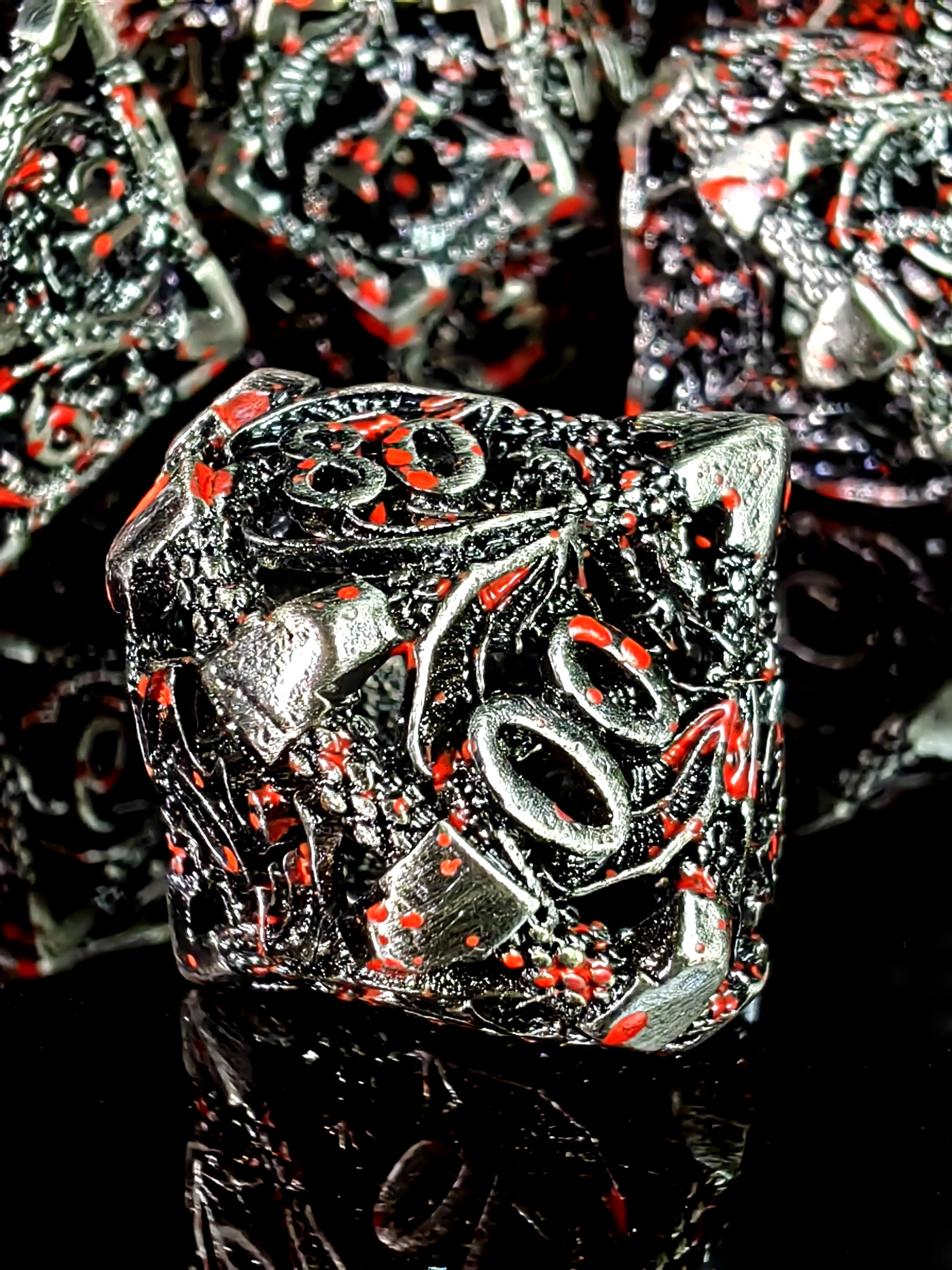 DnD dobbelstenen set - metalen polyhedrale dobbelstenen met draakontwerp, zinklegering zwart nikkel, voor RPG- en tafelspellen