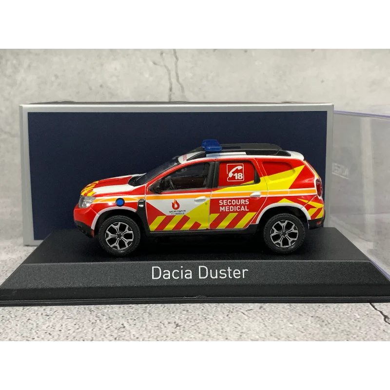 Diecast NOREV 1:43 escala Dacia Duster motor de bomberos policía coche en miniatura de aleación juguete coleccionable regalo recuerdo adorno de exhibición