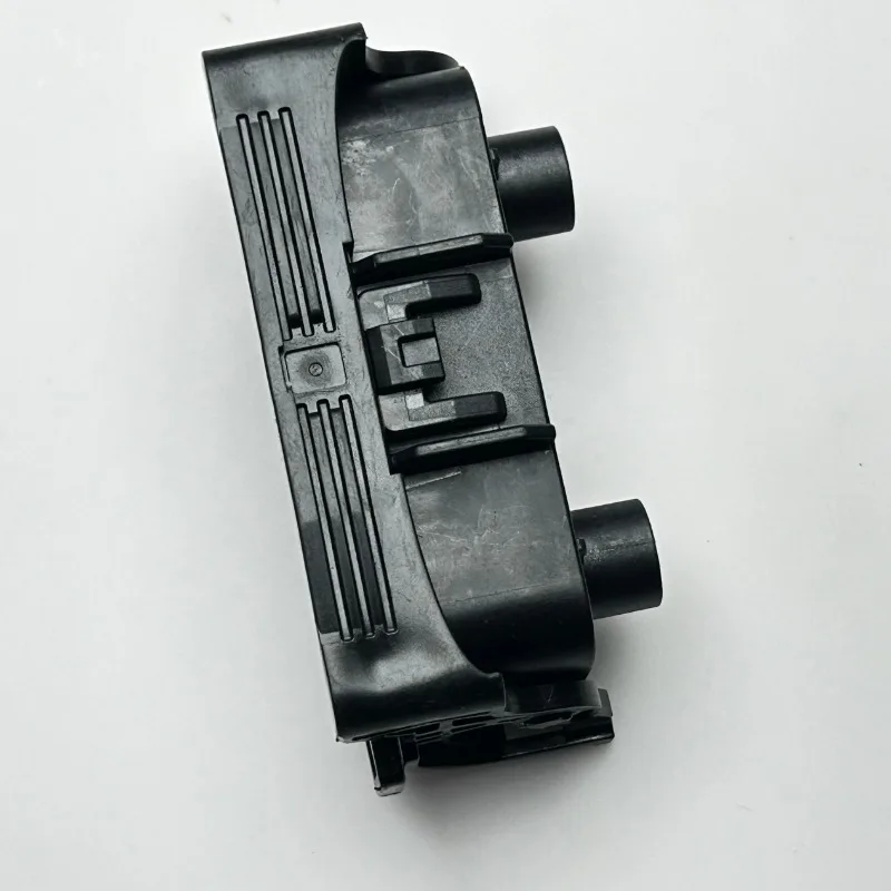 1PCS MG656998 Original 18 Hole Automotive Connector Headlight Harness Housing Jacket