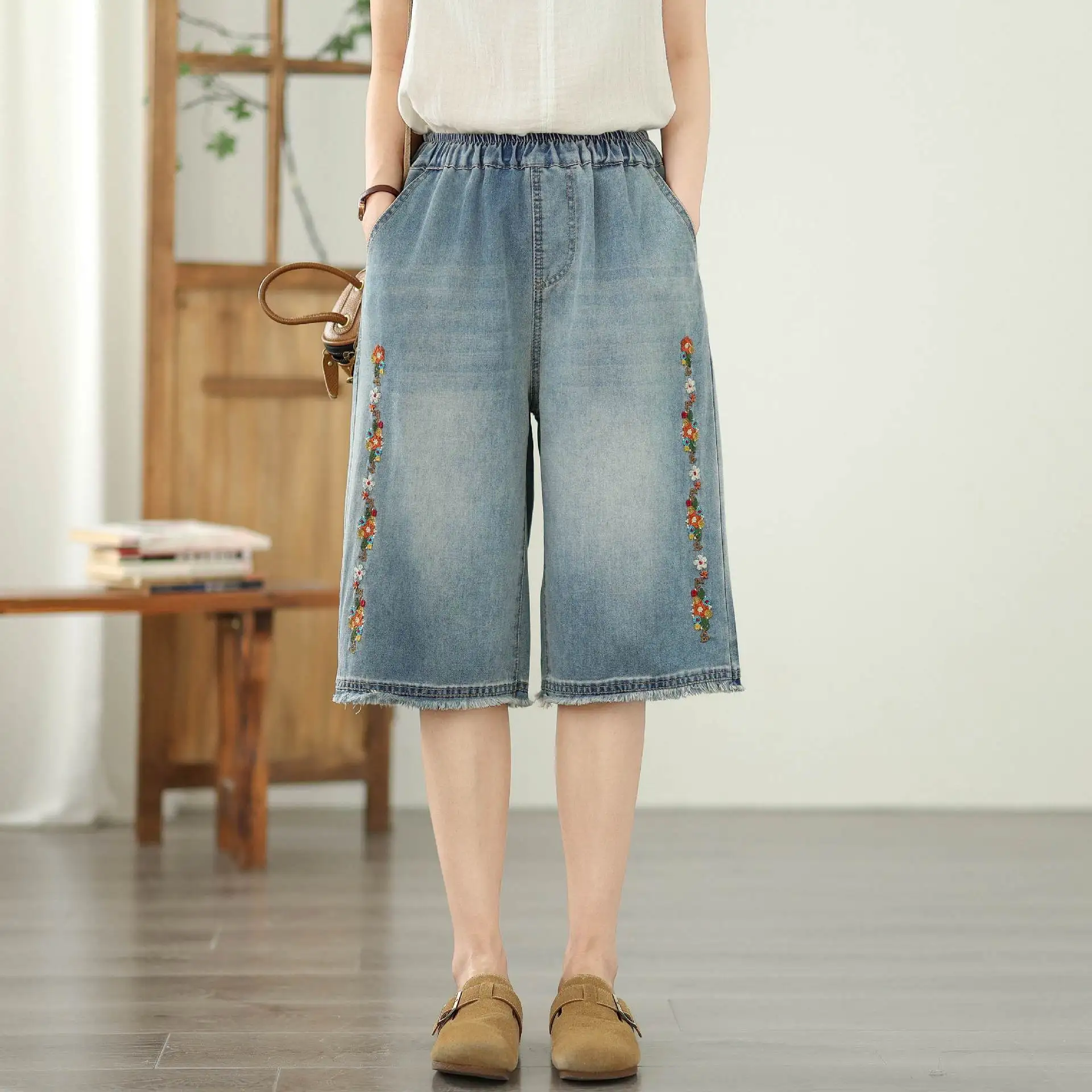 

Aricaca Women Knee Length Denim Pants Women High Waisted Casual Shorts Cool Embroidered Pants