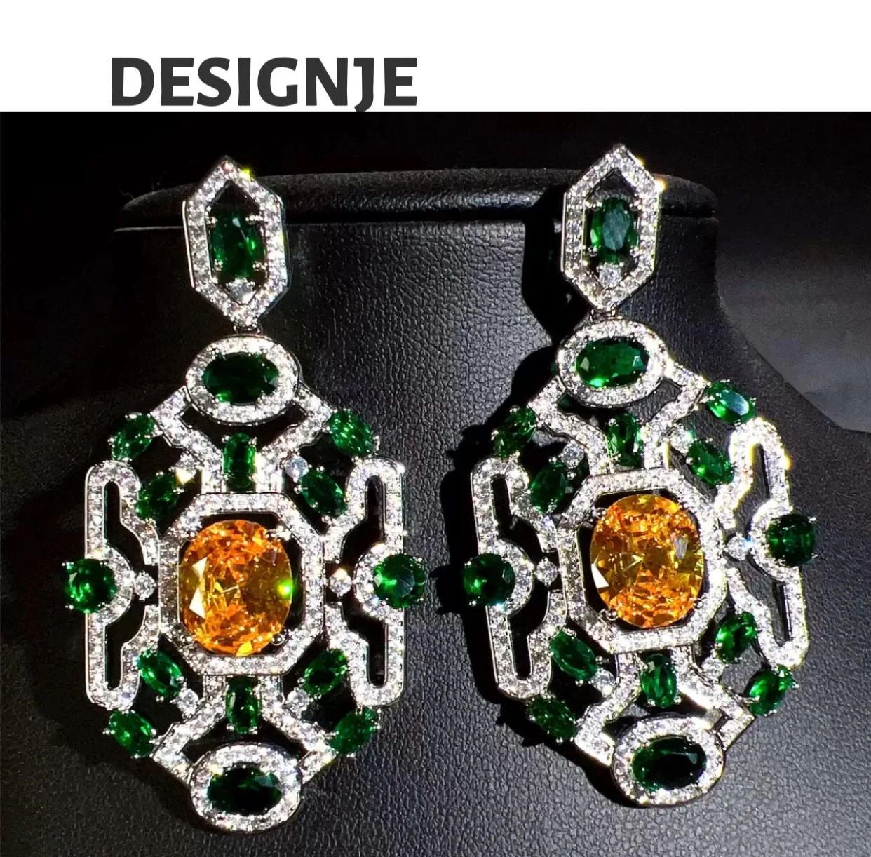 

[Elegant] Brocade Pavilion, precious window, emerald-inlaid geometric earrings, female stone embellishment, court oriental-style