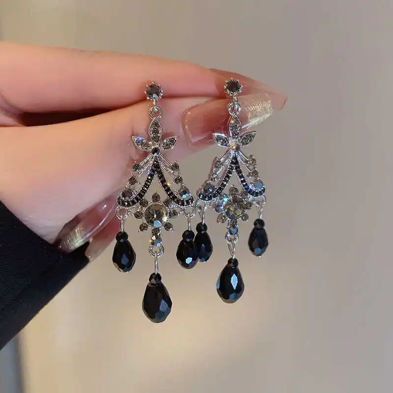 Vintage Ethnic Style Rhinestone Flower Shaped Water Drop Earrings for Women Elegant Long Texture Dangle Earring Female Jewelry