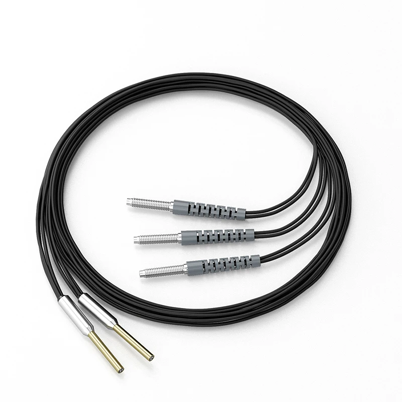 The multi-head optical fiber sensor amplifier and multi-head sensor probe are positioned for the diffuse reflection mold