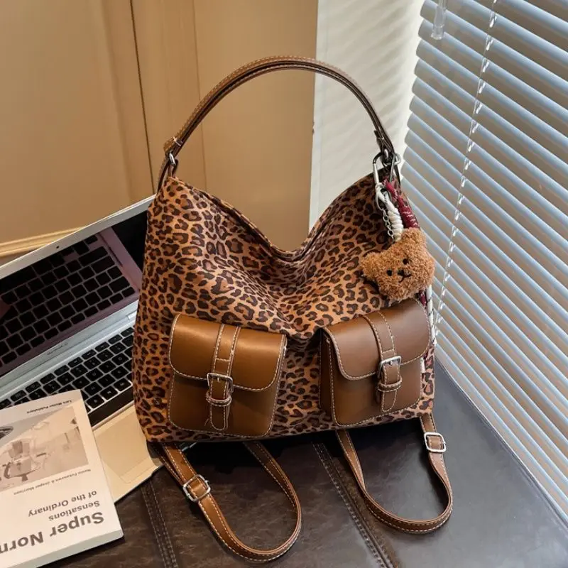 

Новый рюкзак с леопардовым принтом, женская модная посылка, нишевый дизайн, студенческая школьная сумка, матовая ретро-сумка-ведро, дорожная сумка