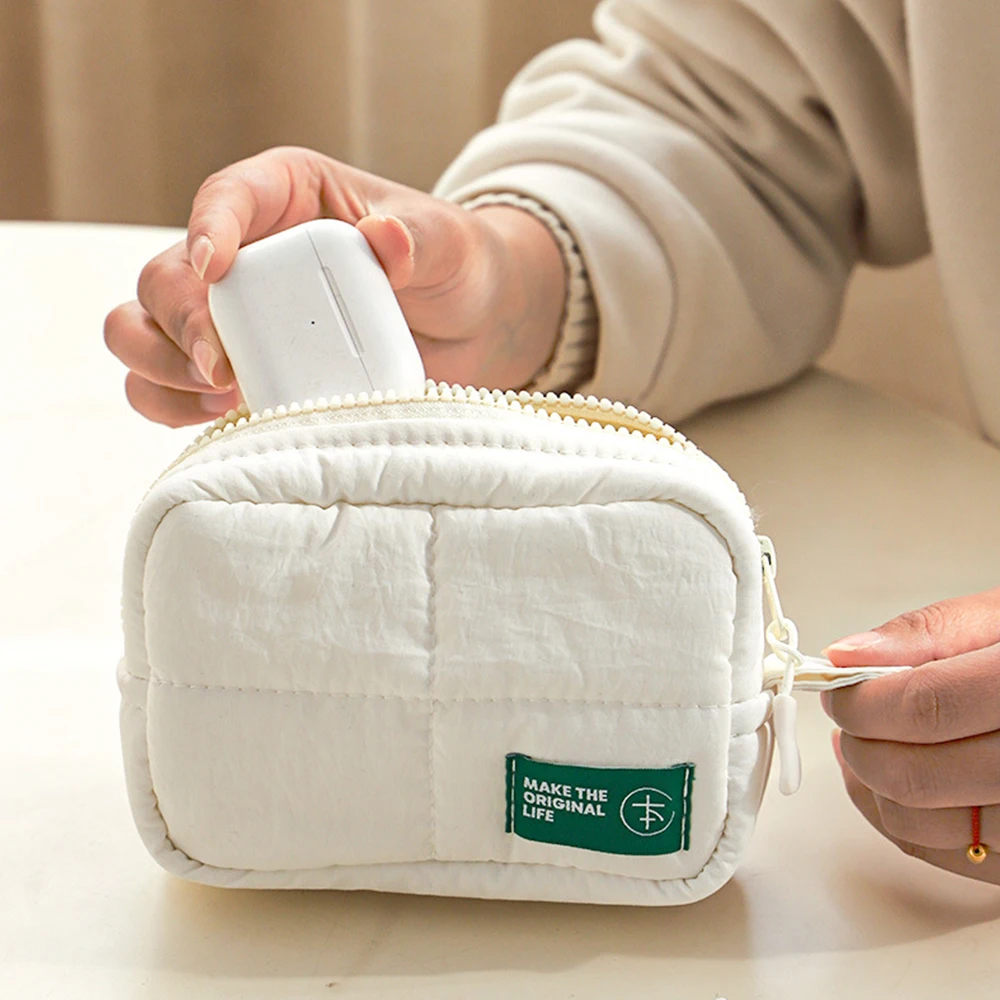 Must-have nylon waterproof cosmetic handbag for travel, a miscellaneous storage bag, a toiletries bag, and a luggage storage bag