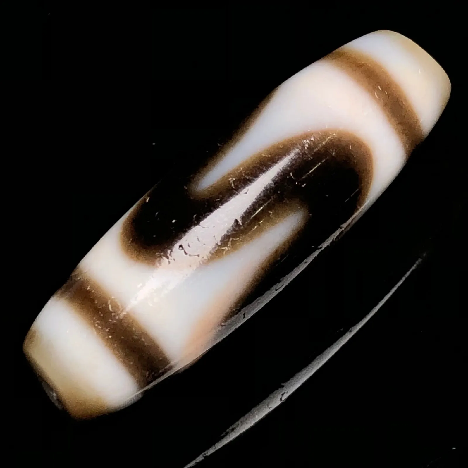 Rare Tibetan Buddhism Agate Tiger Tooth Dzi Bead Amulet Necklace Pendant G3586