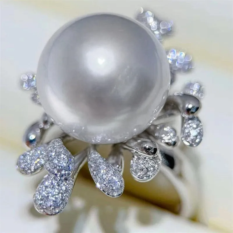 Huitan Exquisiter Ring mit simulierten Perlen und Zirkonia für Partys, luxuriöses Zubehör für Damen, Jubiläumszeremonien, zarter Schmuck