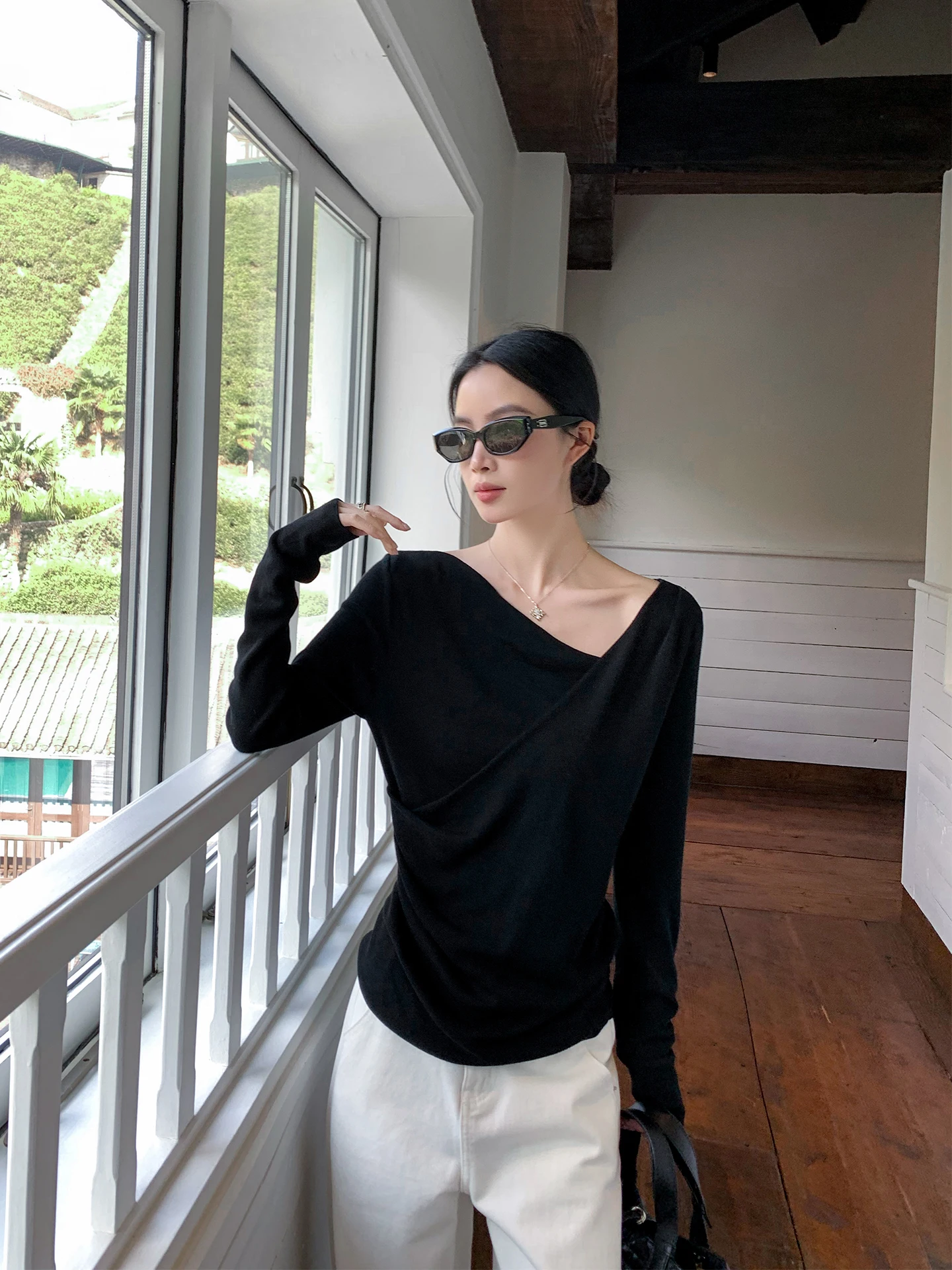 

Black Slim Fit Casual Knitwear Women's Fashion Design Spring New Style Versatile Top Breathable Comfortable Skin-friendly