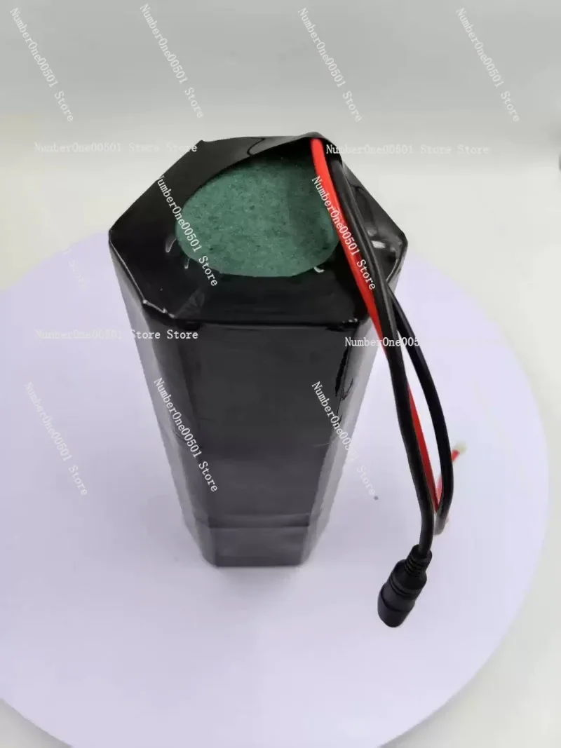 UUV AUV Underwater Robot Battery 6S 12V 24V 85-90mm Cylindrical High Current Lithium Battery With Charging Protection. LBW011.