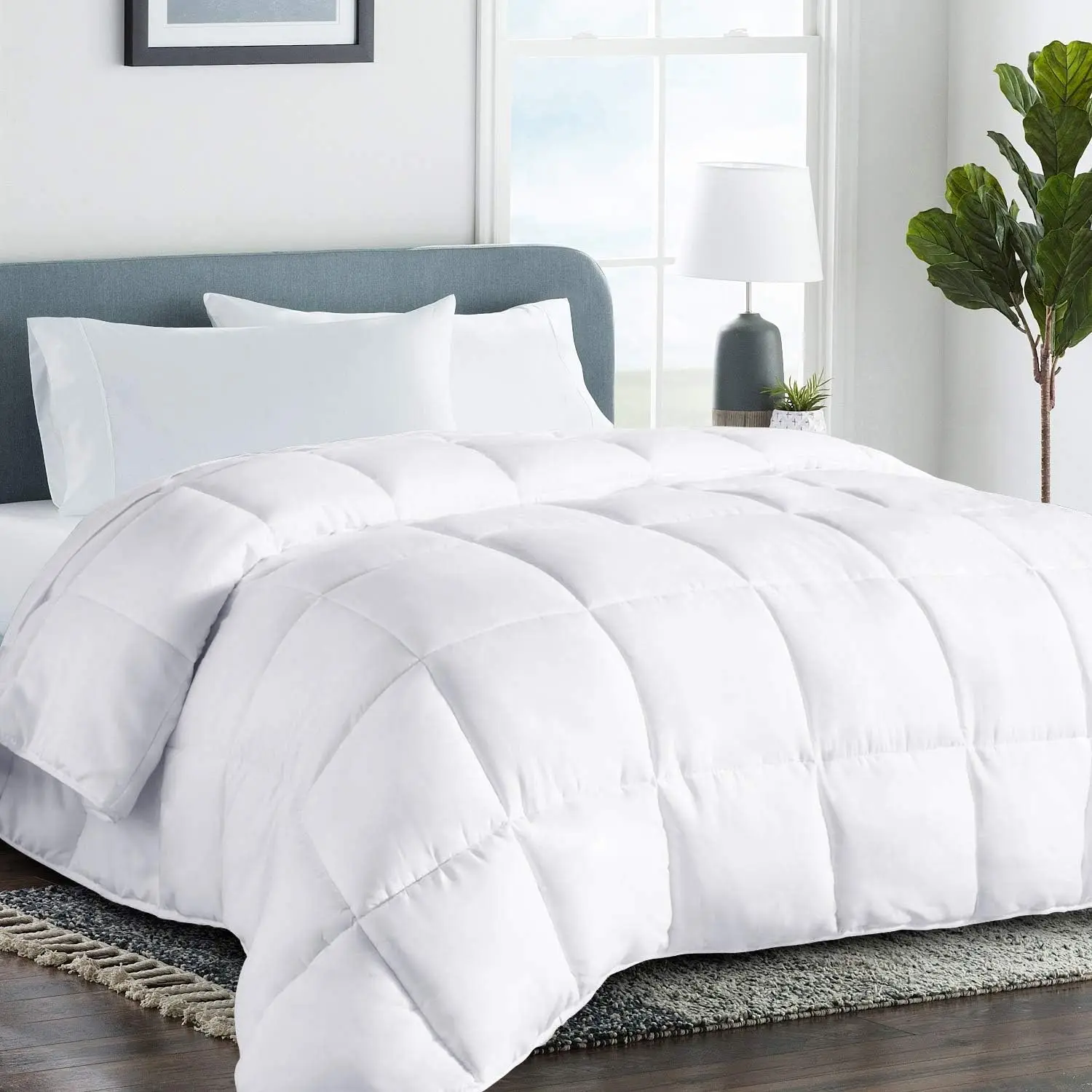 Oversized King Comforter, All-Season Down Alternative Duvet Insert, Hotel Quality, Anti-Clump, Reversible, White 98x116