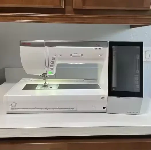 

NEW JANOME HORIZON MEMORY CRAFT 15000 SEWING & EMBROIDERY MACHINE - MC15000 V2 Model