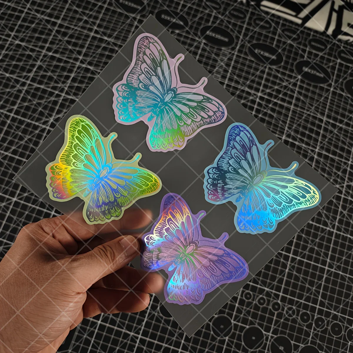 สติกเกอร์รูปผีเสื้อโฮโลแกรมสำหรับรถยนต์และมอเตอร์ไซค์ 4 ชิ้น/ชุด, ดีไซน์สะดุดตา, อุปกรณ์ตกแต่งภายนอกรถยนต์และมอเตอร์ไซค์ส่วนบุคคล