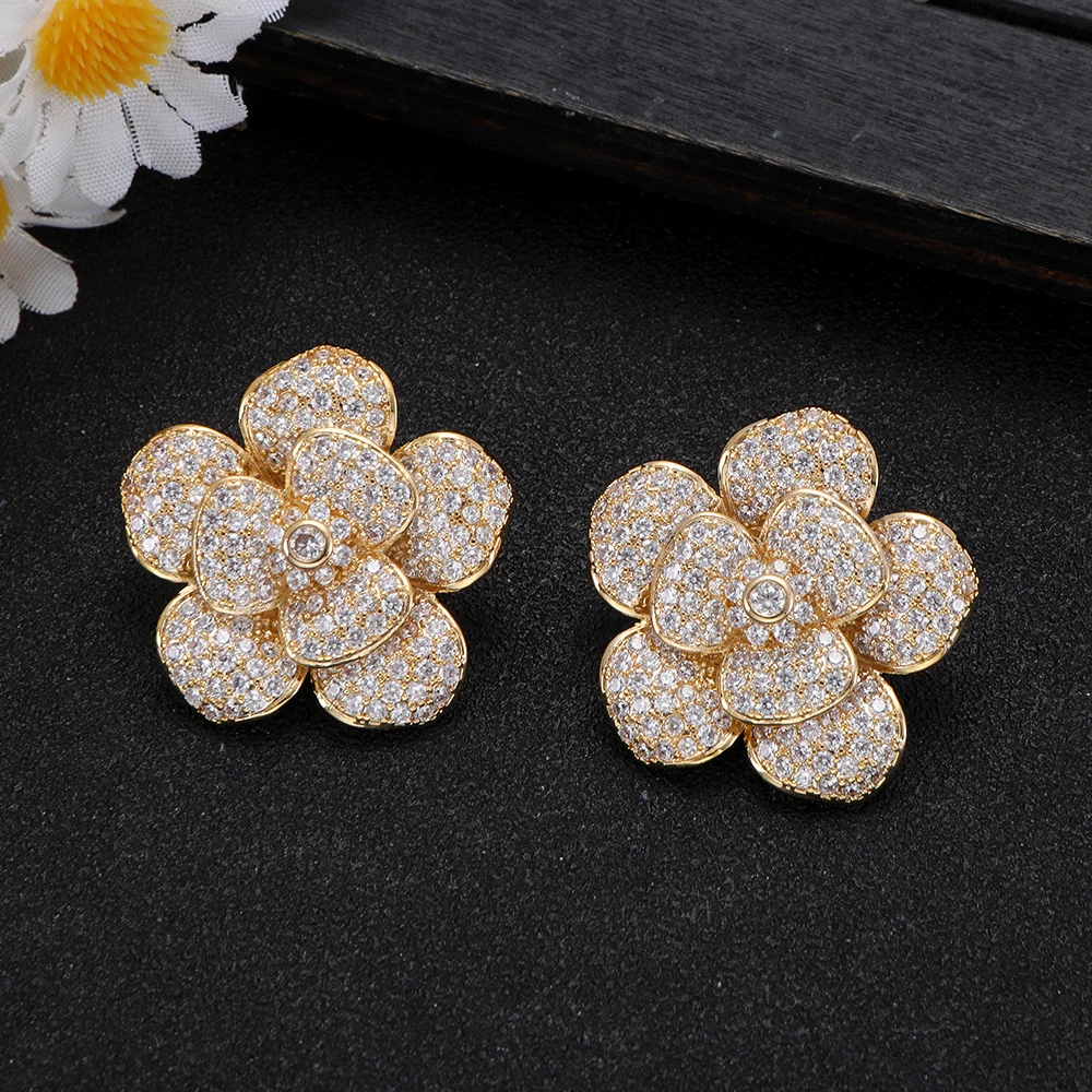 

1 пара серег-гвоздиков с золотыми кристаллами и камелией для вечеринки, модные женские ювелирные изделия, подарок на свадьбу