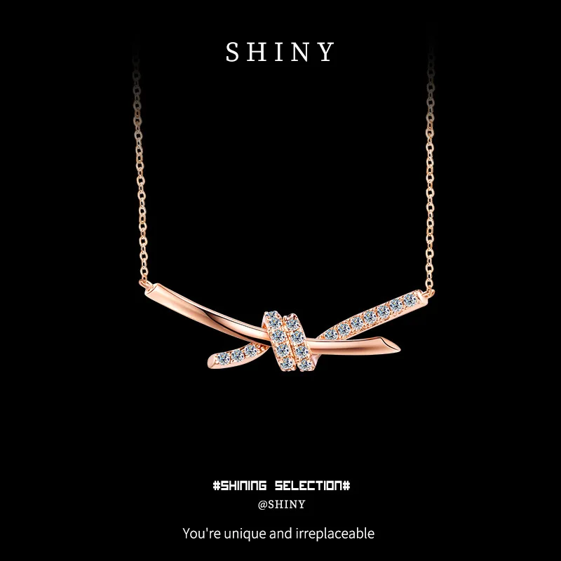 

S925 Silver Zircon Smiling Face Knot Necklace with Rose Gold Plated and Diamond Inlaid, High End Love Day Gift