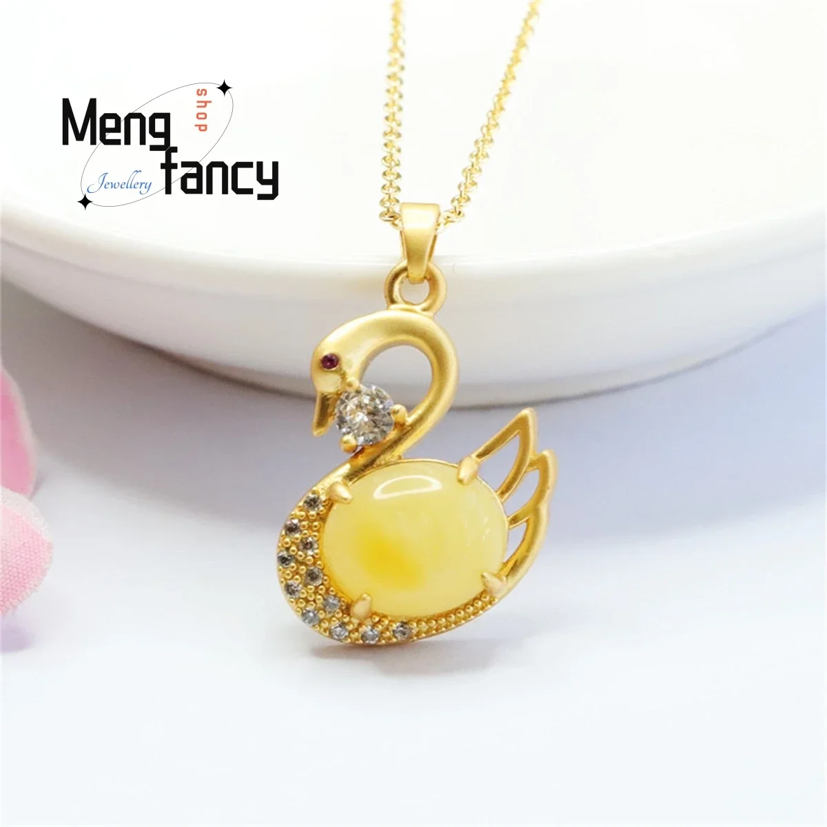 

Natural Honey Wax Chicken Oil Yellow Egg Face Swan Diamond Necklace Simple Personalized Light Luxury Versatile Fashion Jewelry