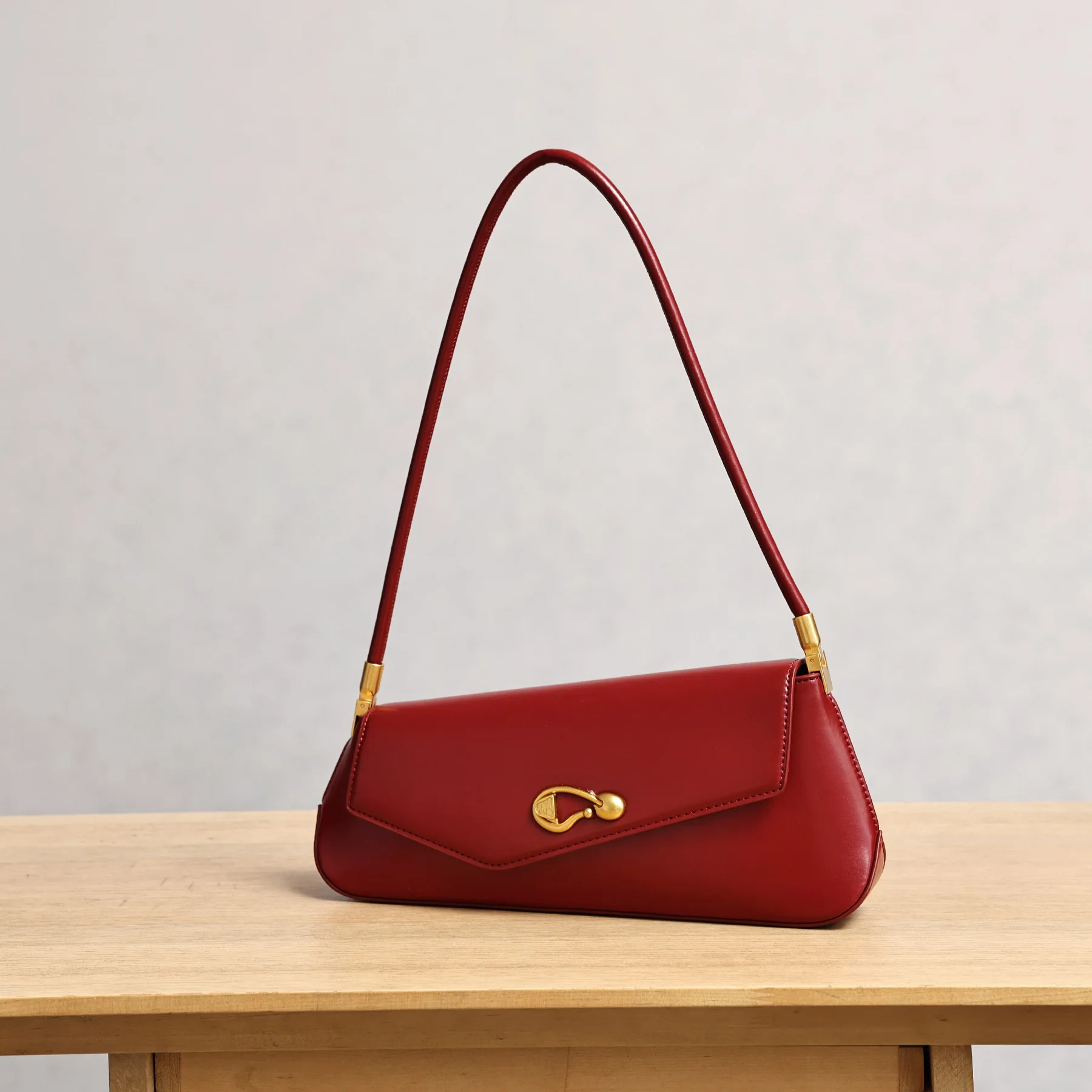 

Осень-зима, новая сумка подмышки, модная сумка из искусственной кожи в западном стиле, женская модная универсальная однотонная сумка на одно плечо