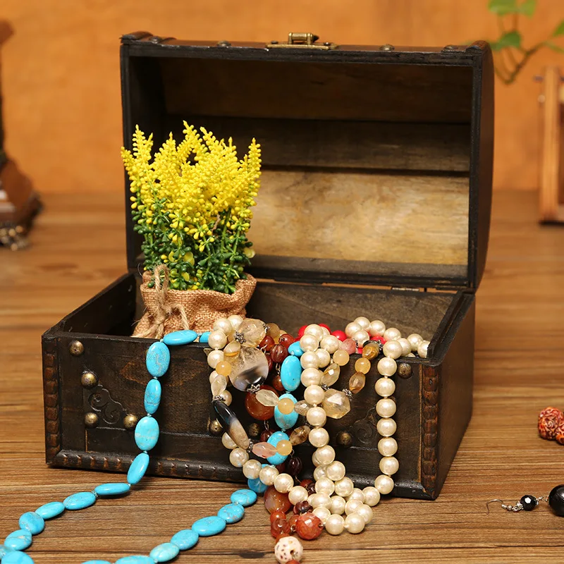 Vintage Wooden Storage Box with Lock, European Retro Desktop Organizer, Small Decorative Wooden Box