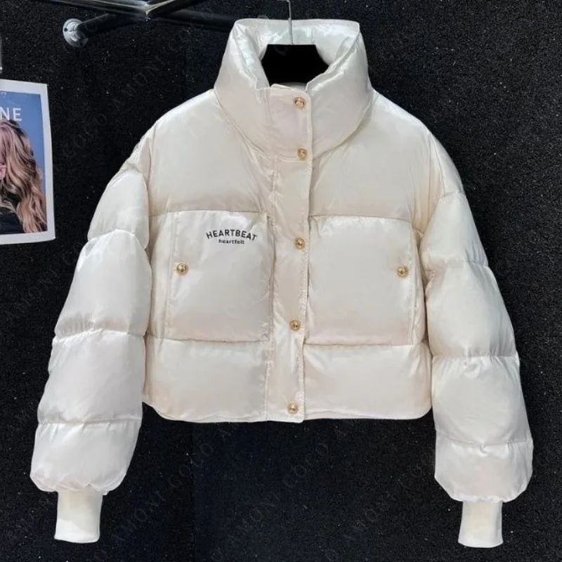 

Зимняя теплая удобная короткая куртка, новинка 2025 года, модная повседневная корейская версия утолщенного пальто на утином пуху, женская одежда
