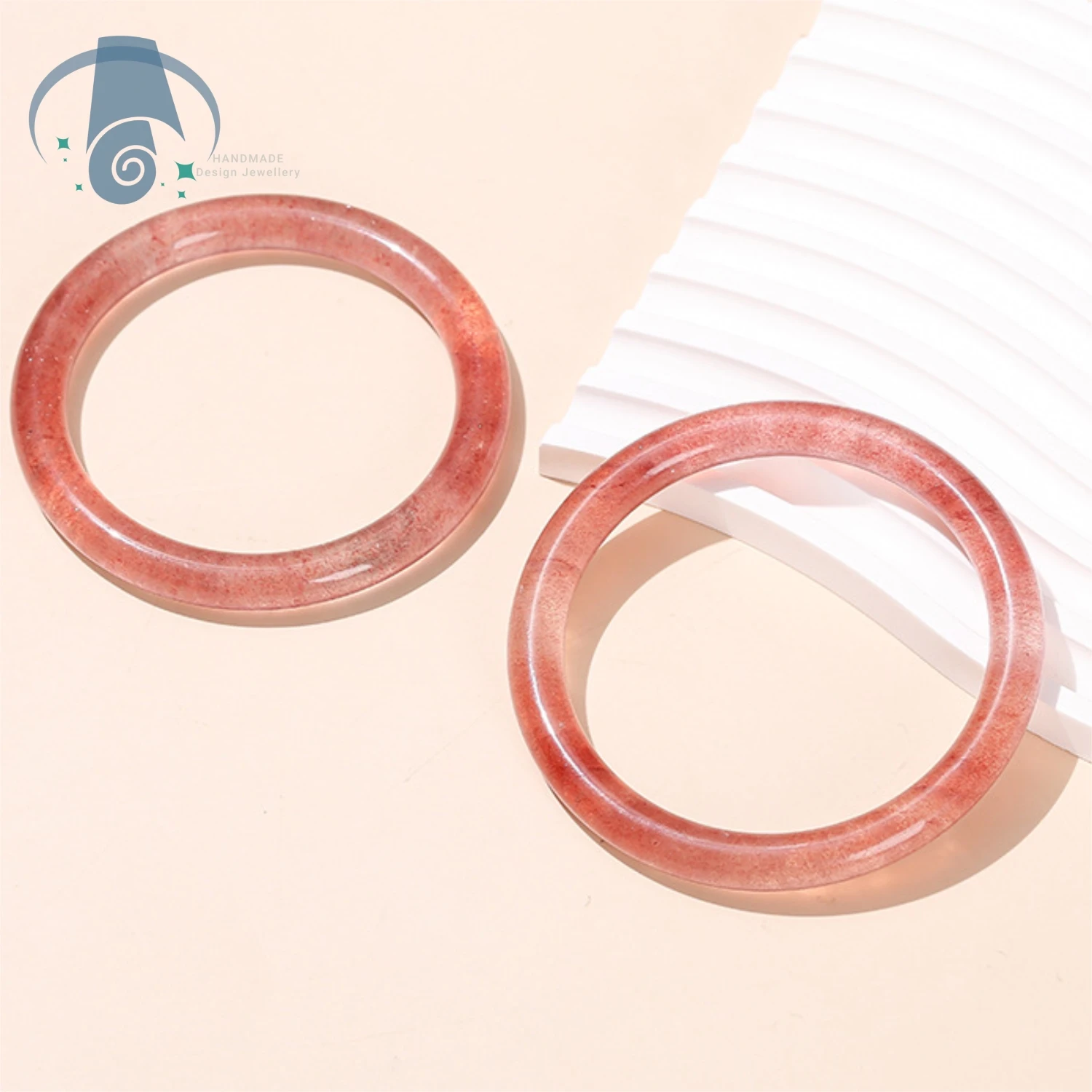 

Natural Strawberry Quartz Bracelet for Women Reddish Pink Crystal Clear Stone Healing Jewelry Gift for Her Fashion Accessories ﻿