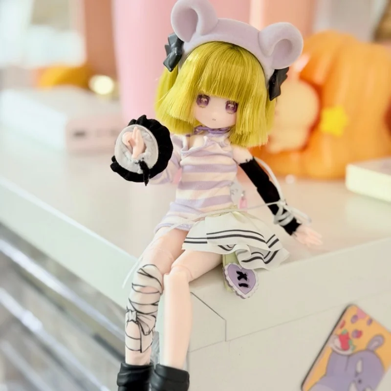 

Lovely Weird Tales Series Bjd Blind Box 1/8 Scale Posable Doll With Planted Hair Gothic Lolita Action Mystery Toy Collectors