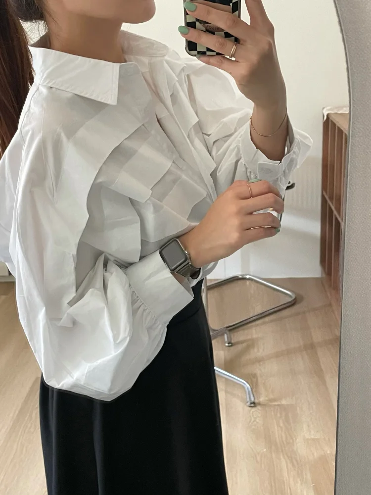 Luźna damska koszula Dongda Gate Wiosna 2025 Kołnierzyk z wyłogami Jednoguzikowa Warstwowa Składana Elegancka Uniwersalna Bluzka