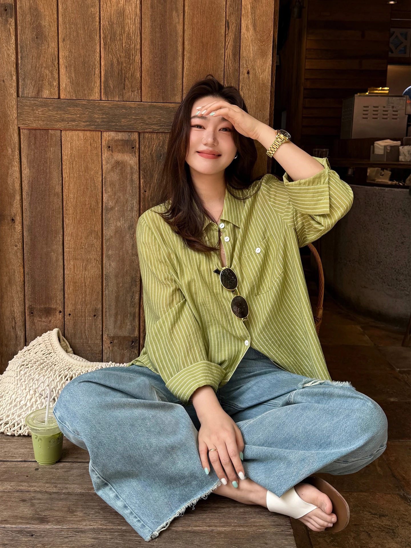 

Женская рубашка больших размеров, повседневная, в полоску, с длинным рукавом, льняная, летняя, новая, с зелеными полосками, свободного кроя, в повседневном стиле